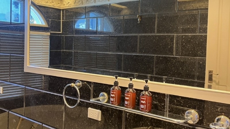V20 Boutique Hotel