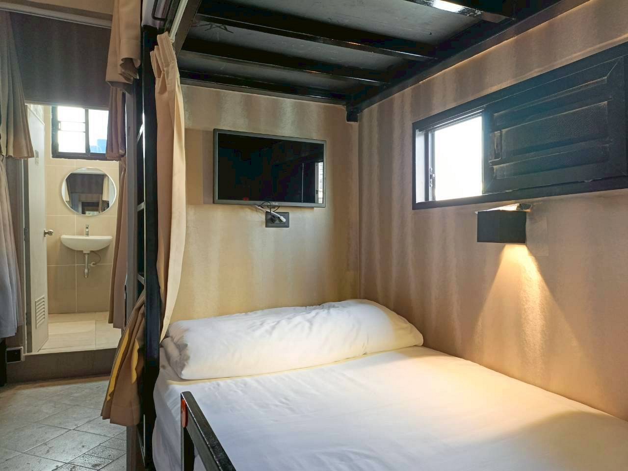 V20 Boutique Hotel